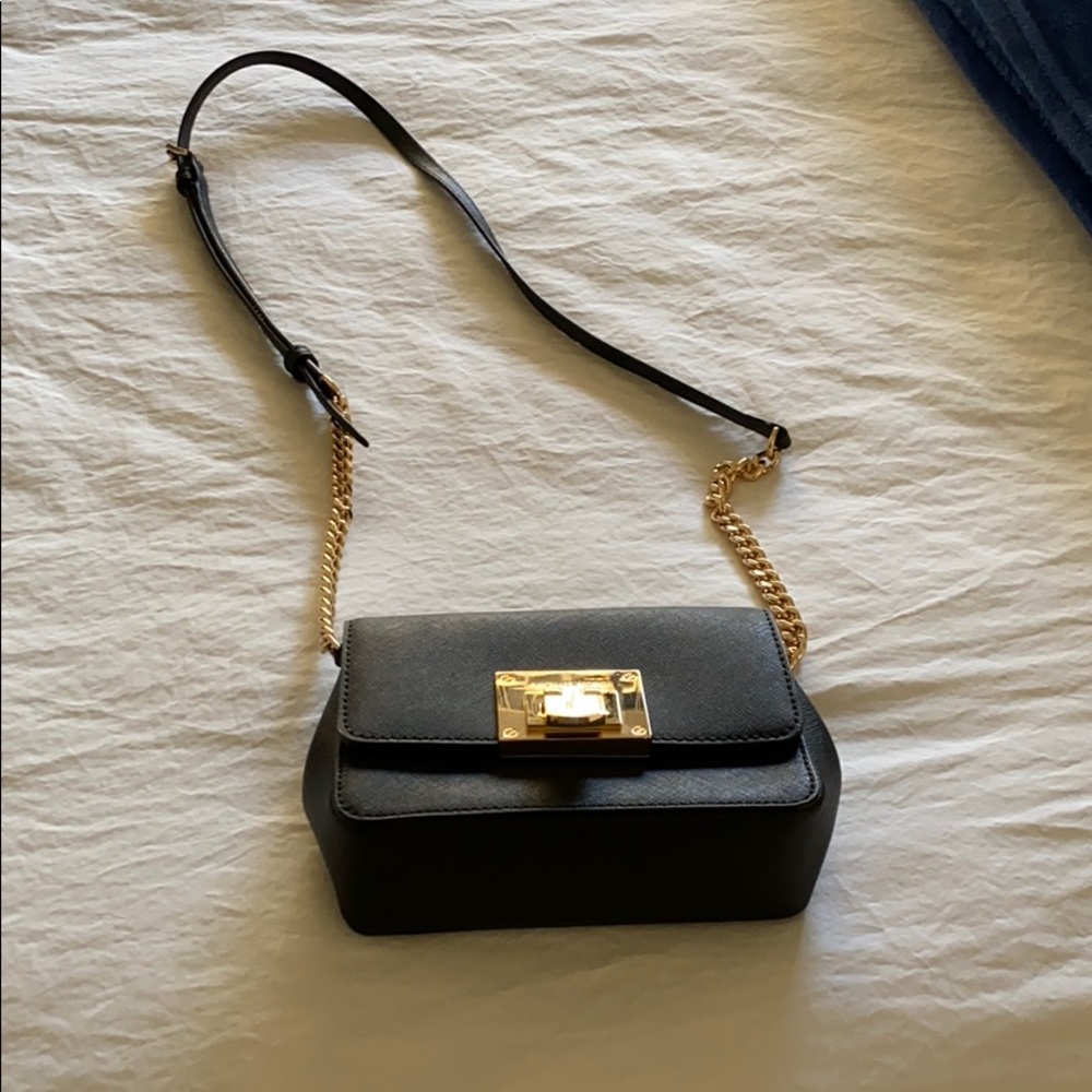 Cross bony purses